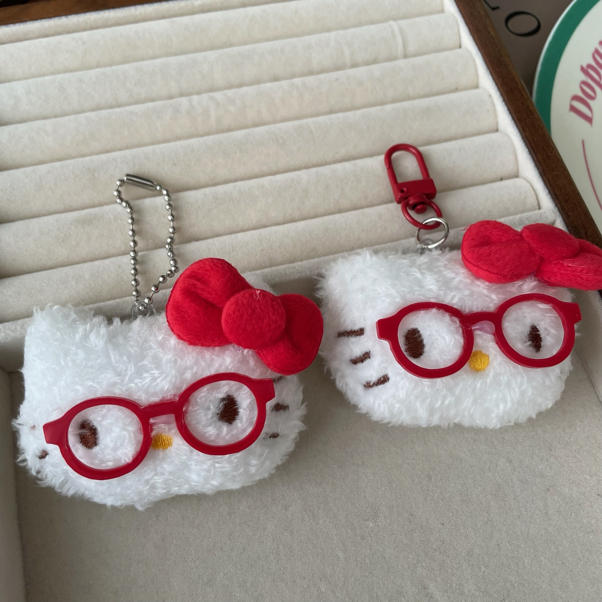 Internet Celebrity Glasses Kt Cat Doll Keychain Cute Cat Plush Pendant Cartoon Student School Bag Pendant Jewelry Accessories