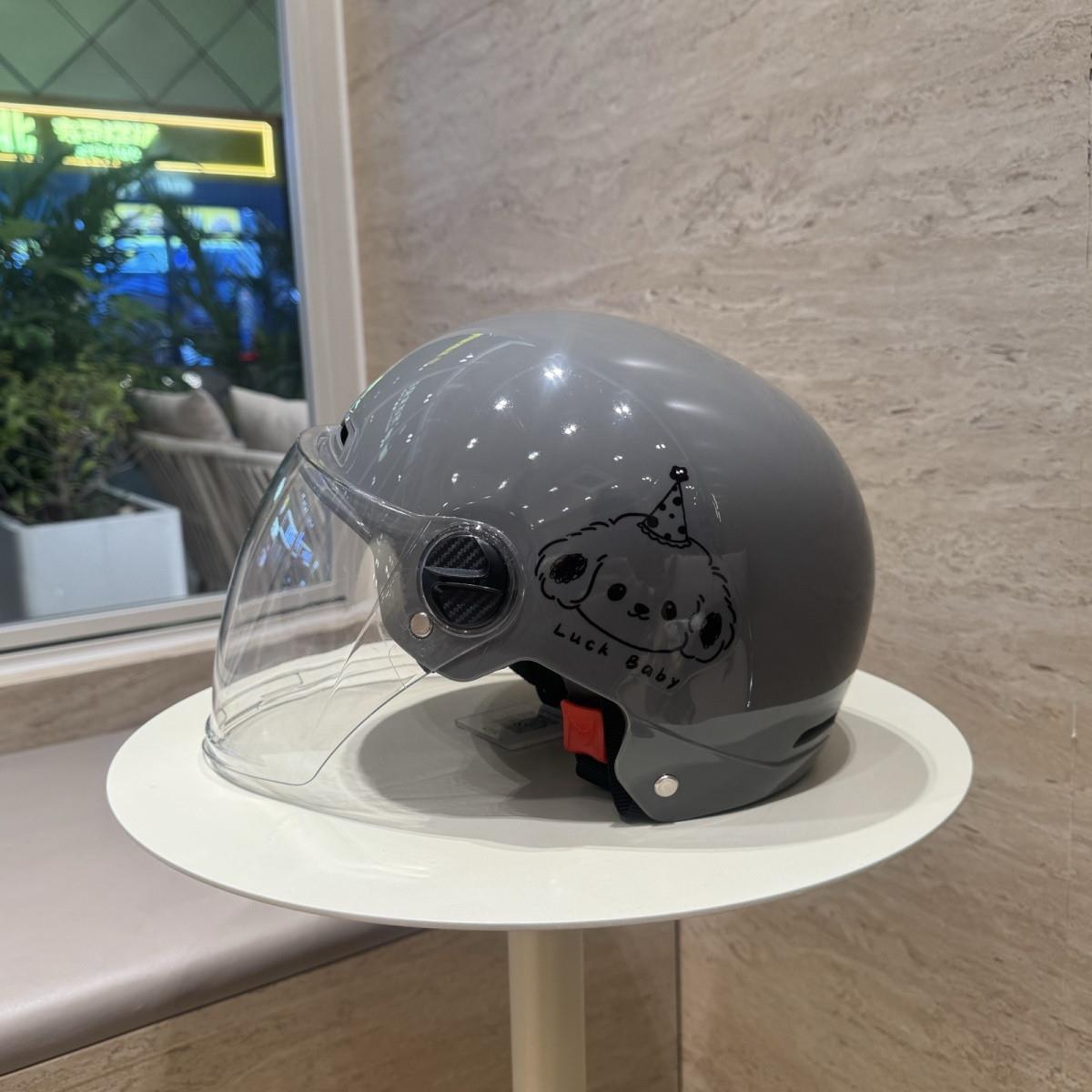 National standard certified electric vehicle helmet for men and women, motorcycle summer safety helmet, sun protection, suitable for all seasons, half helmet