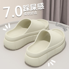 人気の快適な厚底スリッパ女性用 2025 新しい夏のアウトドアウェア屋内ホーム滑り止めと防臭 EVA