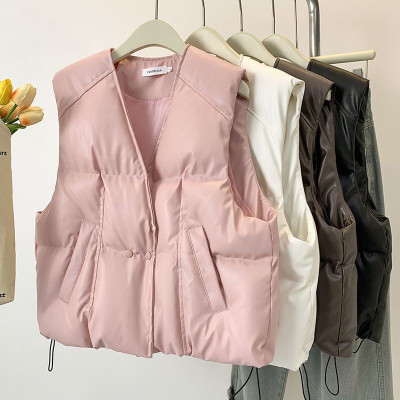 Trendy Black V-Neck Leather Vest Jacket for Autumn and Winter, Plus-Size Women's Simple and Stylish No-Wash Vest