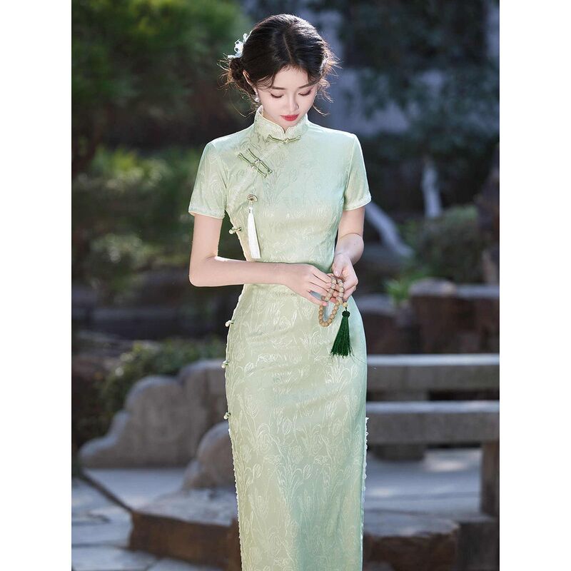Green Cheongsam Dress for Women, New Chinese Style, Sexy and Slim-Fitting, High-End Engagement Dress, 2026 New Summer Model with a Sense of Sophistication Green Cheongsam Dress for Women, New Chinese Style, Sexy and Slim-Fitting, High-End Engagement Dress, 2026 New Summer Model with a Sense of Sophistication