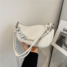今年流行2024新款流珍珠链条通勤单肩包时尚简约欧美文艺手提包女