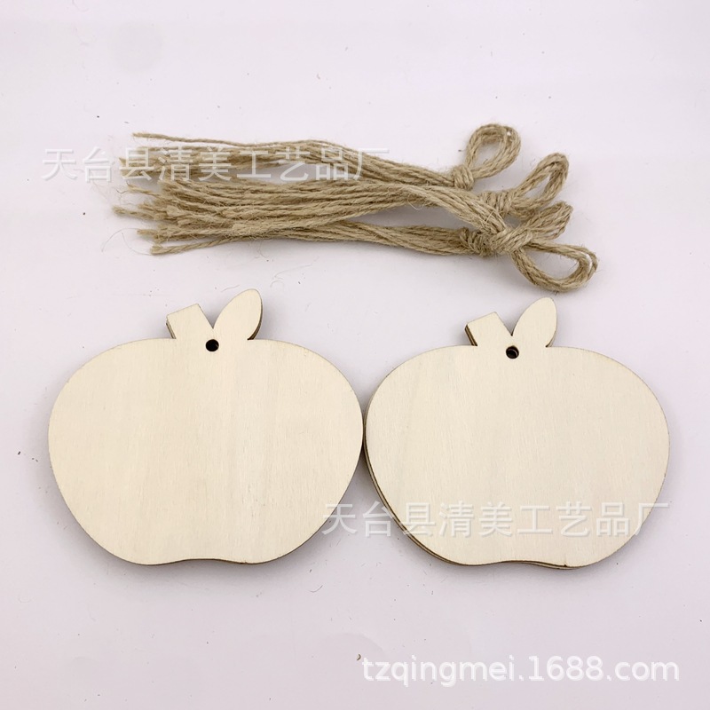98*90mm pieza de madera de manzana colgante de madera decoración de troncos adorno de forma de manzana 20 piezas en un paquete