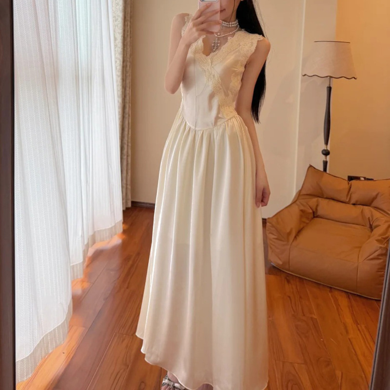 Gatsby Vintage Design Long Dress Sleeveless V-Neck Lace Embroidery Dress Satin High-End Waist-Cinching Dress Gatsby Vintage Design Long Dress Sleeveless V-Neck Lace Embroidery Dress Satin High-End Waist-Cinching Dress