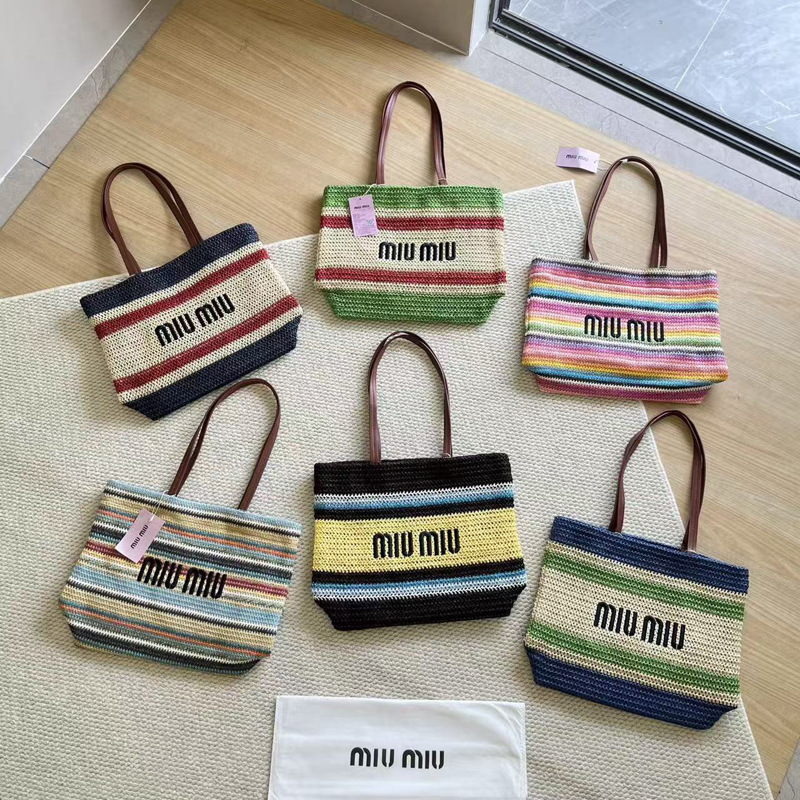 Miu Miu's New Fashion Large-Capacity Tote Bag, Striped Straw Woven Women's Bag, Raffia Embroidered Beach Bag