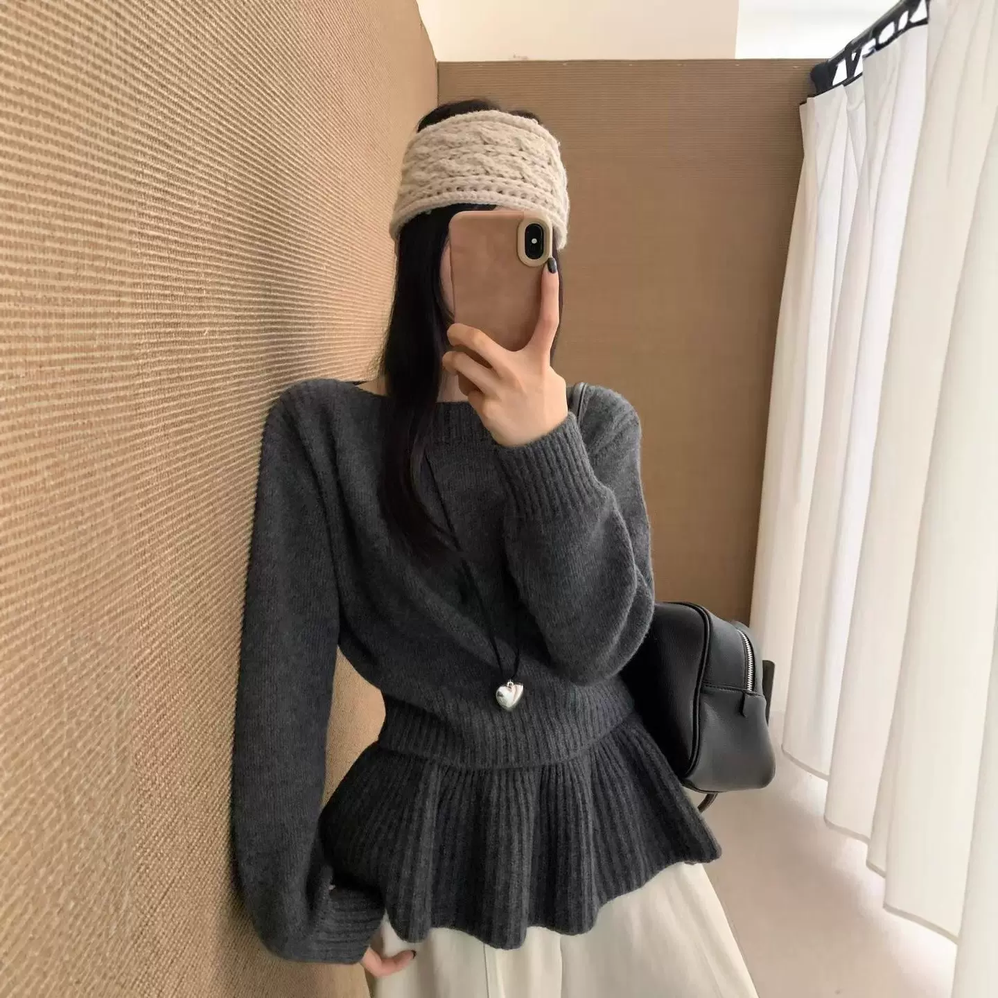 秋冬韩版显瘦圆领针织衫女百搭慵懒风软糯裙帘设计可拆卸毛衣上衣