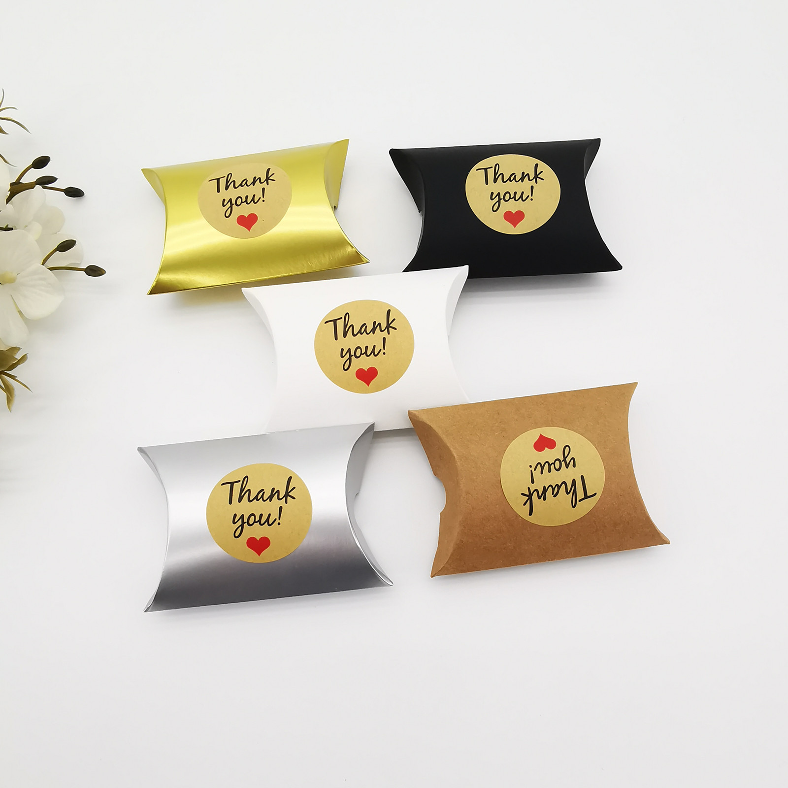 Creative Personalized Mini Small Candy Box with Cowhide Adhesive Sticker Simple Pillow Box Wedding Candy Box 