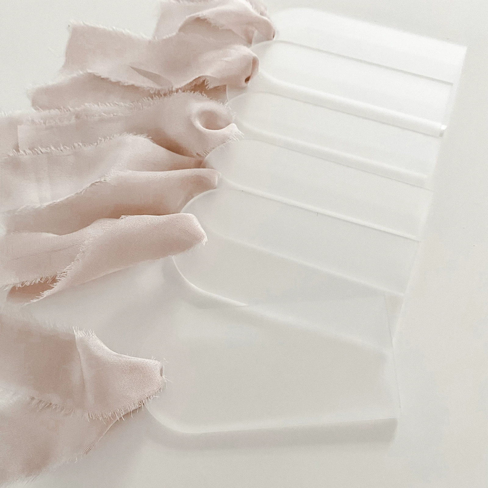 Новая пустая акриловая Арка с лентой этикетка свадебного сиденья визитная карточка партии зарезервированный логотип Закладка книжная карточка