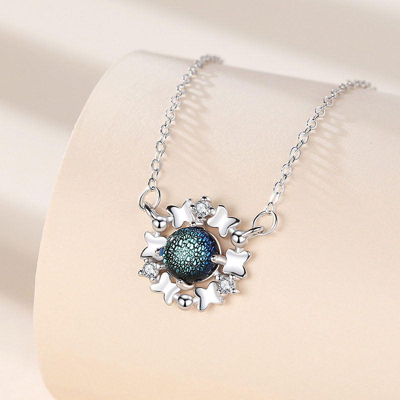 Collar de girasol estilo coreano moda S925 plata esterlina mariposa Garland collar de las mujeres collar de todo fósforo de las mujeres al por mayor