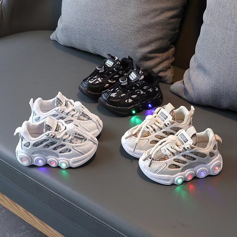 Boys' Luminous Sports Shoes 2025 Spring & Fall Kidsren's Led Flash Shoes Girls' Soft-Soled Sports and Leisure Toddler Shoes