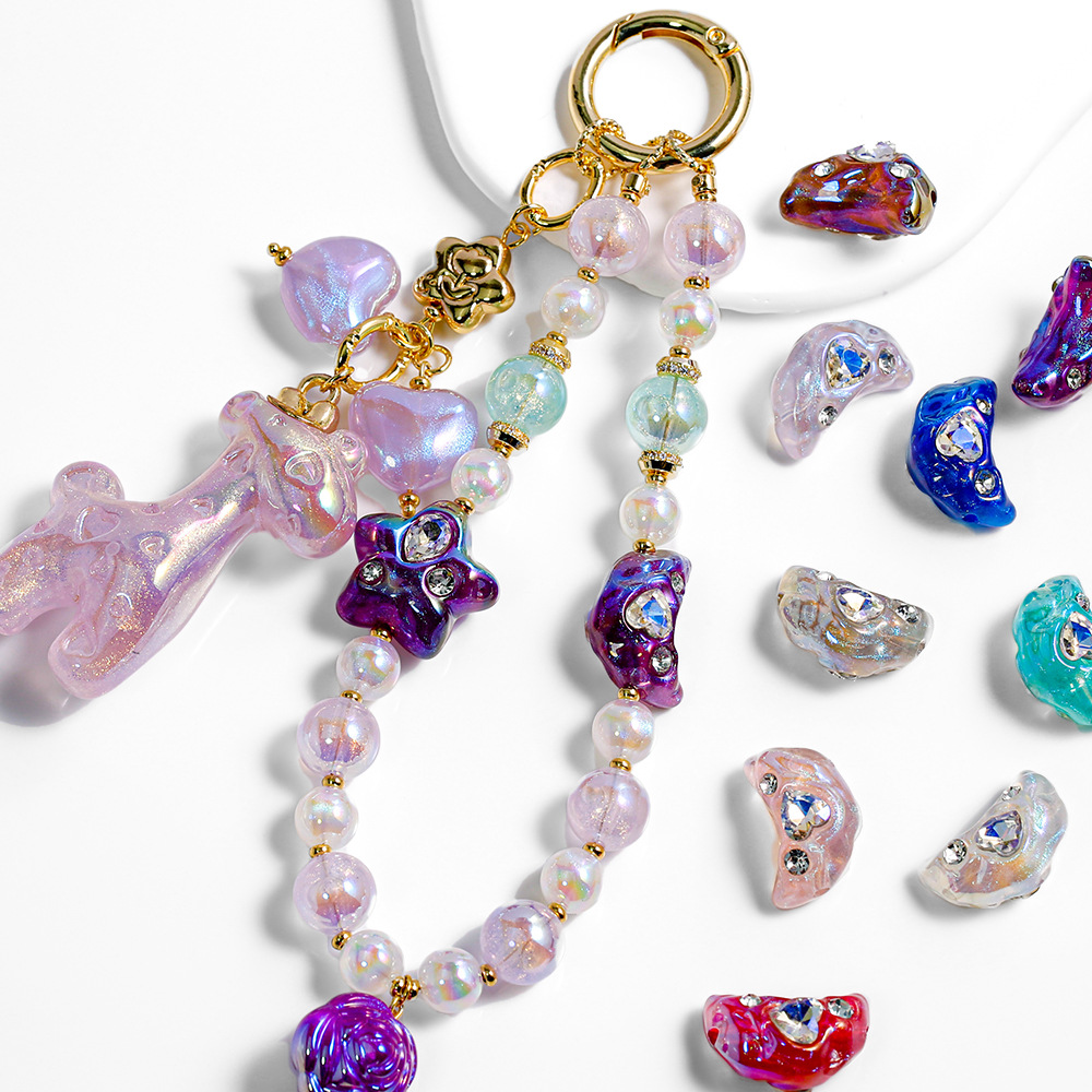 Haijia hielo belleza agujero recto diamante Luna ZIRCON cristal DIY teléfono móvil cadena joyería colgante Accesorios al por mayor