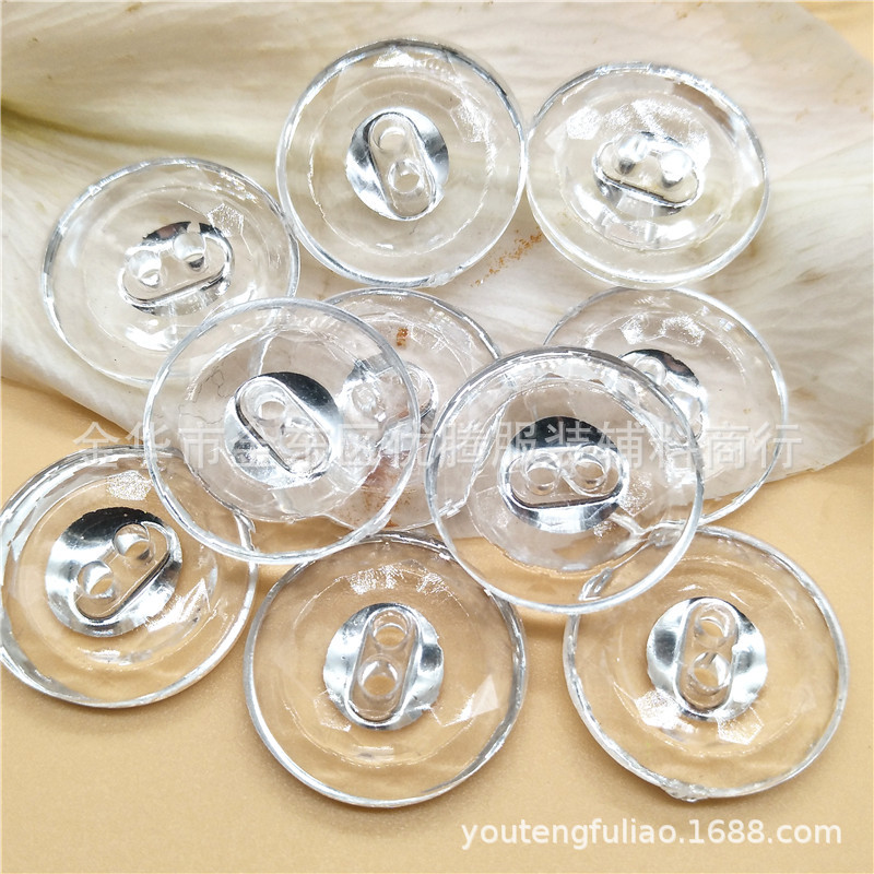 厂家批发两眼圆形银边亚克力水晶纽扣 风衣大衣透明水晶纽扣