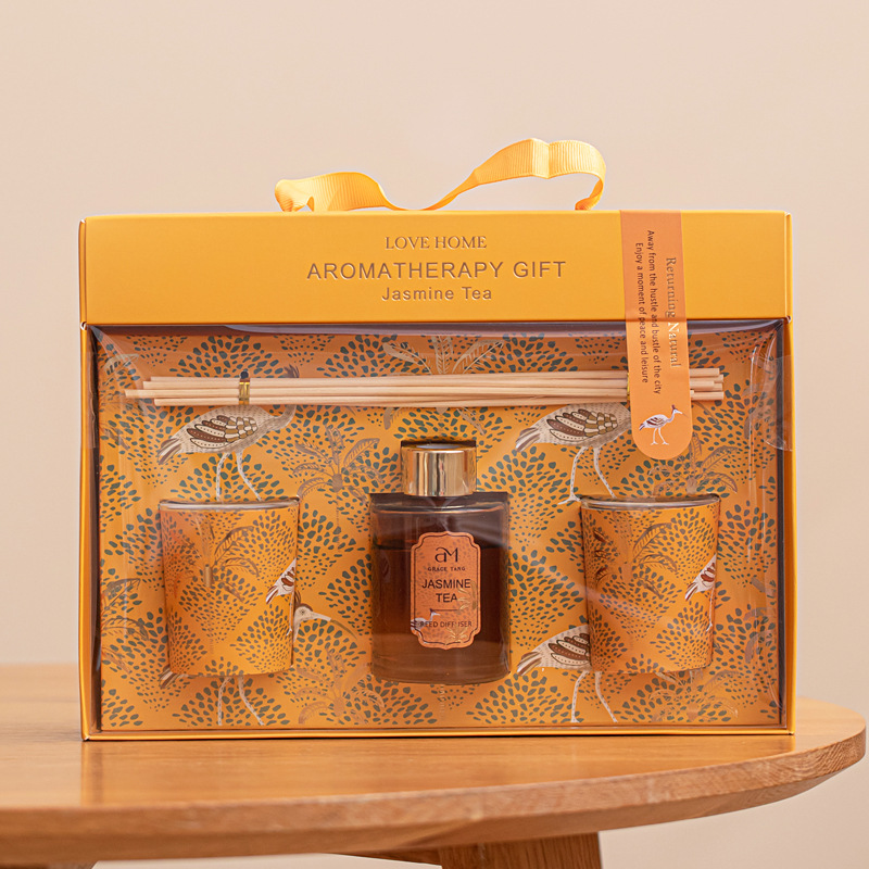 Aromaterapi presentet doftljus av sojavax för hemmet_voghion.com