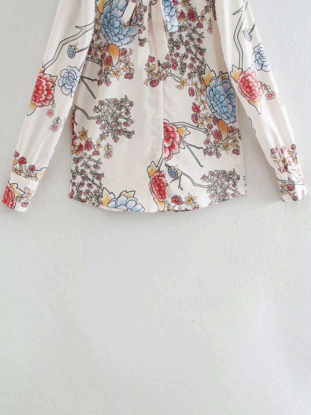 fashion printing neckline bow blouse NSAM30950