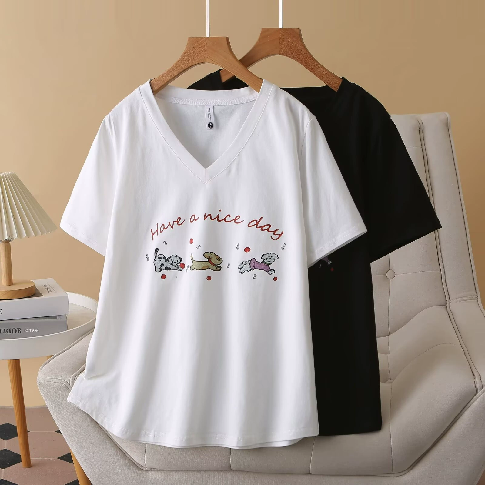 Женская футболка больших размеров в корейском стиле с v-образным вырезом и короткими рукавами на правое плечо, летняя свободная футболка с принтом щенка для женщин, 6251