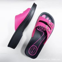 厂家直销批发2023新款防滑软底室内室外沙滩休闲双扣拖鞋