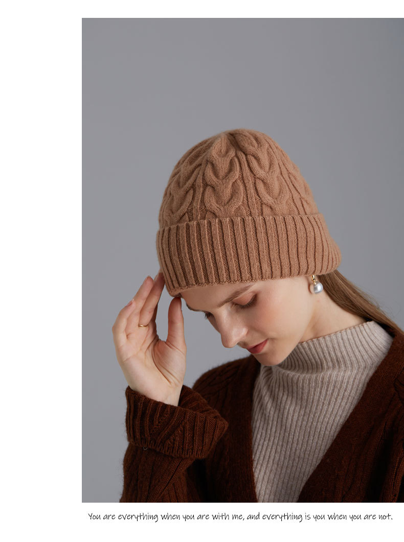 Women's Fashion Solid Color Eaveless Wool Cap display picture 3