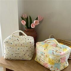 2023 Cute and Fresh Cotton Makeup Bag, Unique Portable Toothbrush and Toothpaste Storage Bag, Polka Dot Ins Style Cute Box Bag