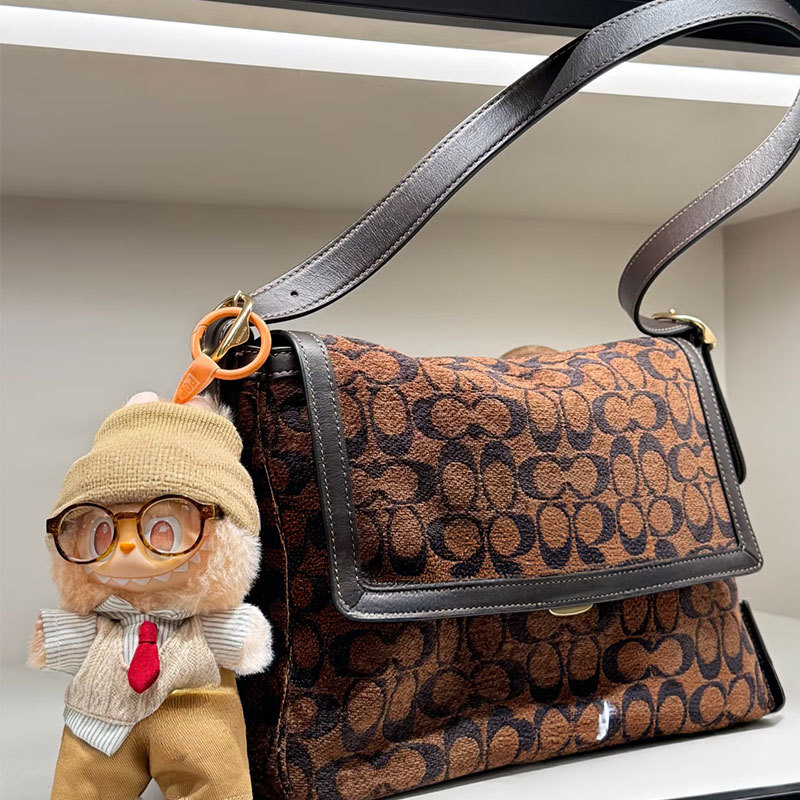 Koujia New Women's Bag 2025 New Model Etta Truffle Monogram Underarm Small Square Bag Retro Shoulder Envelope Bag
