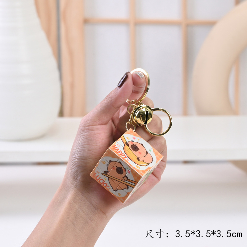 インターネット有名人カピバラルービックキューブキーホルダーかわいいカピバラ漫画キーチェーンカップルバッグペンダント小さなギフトラビットキューブ|undefined