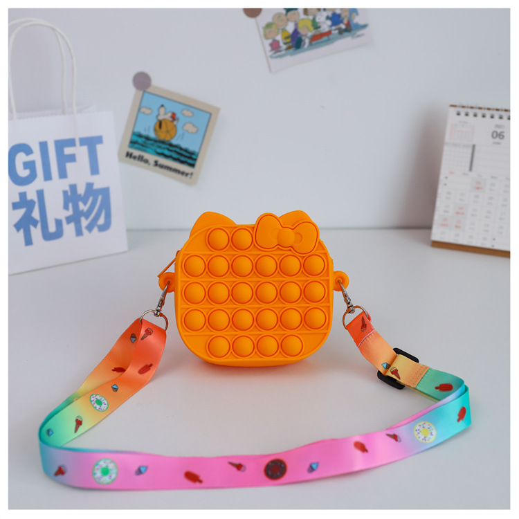 노란색 미니 사각형 상자