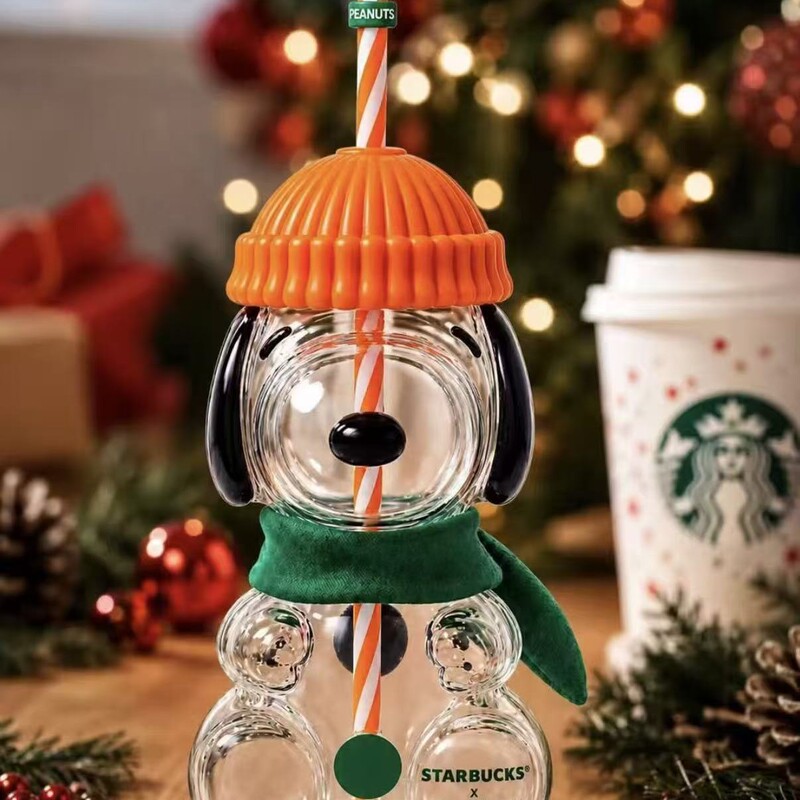 Cross-border new product: Cartoon Snoopy-shaped glass straw cup, a high-quality and trendy item made of high-borosilicate glass