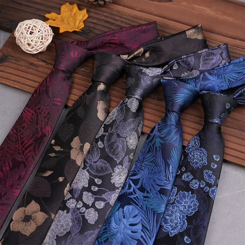 Retro Flowered Tie, Classic Leisure Accessory, 8 cm Width, Patterned Jacquard