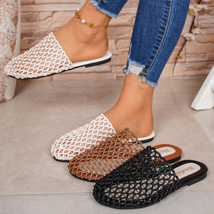 �W���羳��a�ļ��¿�r����ֺ����Ь�⴩ƽ�וr�аٴ�һ��Ů��Ь