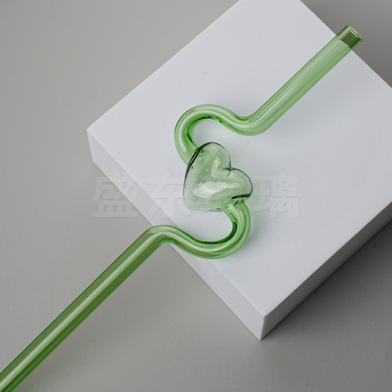 Nueva alta borosilicato corazón largo curvado paja chica corazón transparente paja hogar leche jugo paja tubo