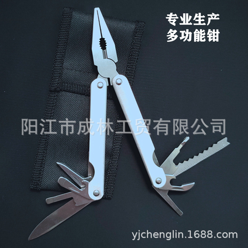 出口质量户外野营多功能工具折叠钳全不锈钢工具组合钳锤多用钳。