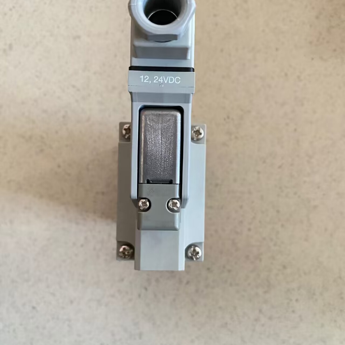 日本SMC电磁阀VP742-5T1-04A全新原装正品