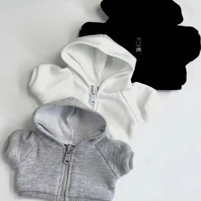 【現物卸売り】10cmの綿人形服の子供服には属性のないファッションブランドの黒と白の灰色のフードコートがあります。|undefined