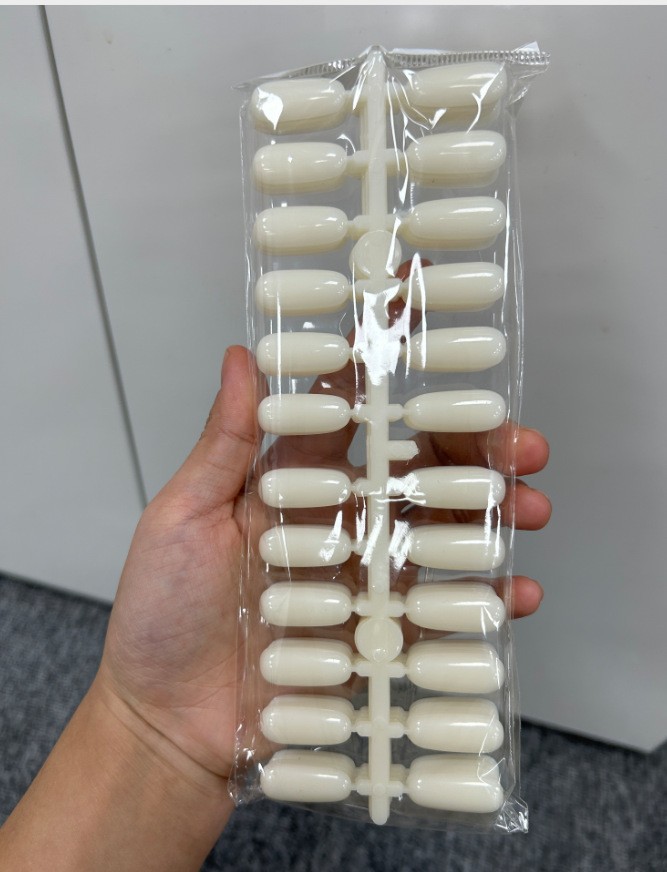 Herramientas de uñas transfronterizas 50 piezas de esmalte de uñas muestra de pegamento de esmalte de uñas, tarjeta de color trapezoidal puntiaguda de cabeza plana, pieza de práctica de uñas