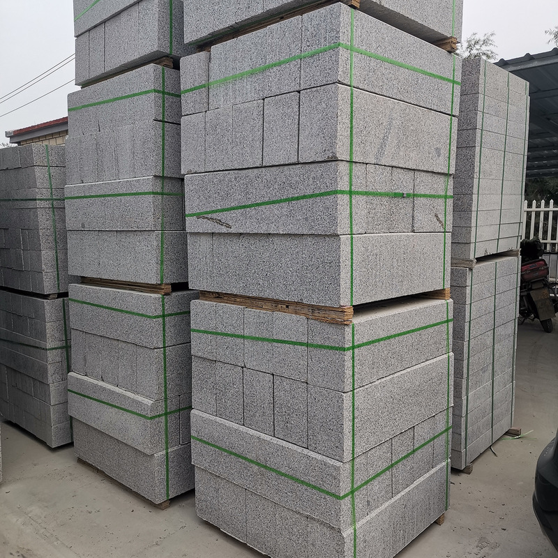 Natural Sesame Gray Granite Curbing Stone, Granite Slabs, Roadside Stone, Paving Stone Manufacturer, Marble