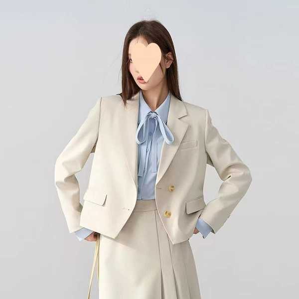 Beige suit [suit + skirt]