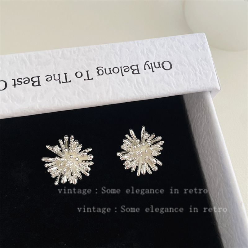 ニッチデザインシルバー花火ジルコンイヤリングライト高級ハイエンド気質多用途 2025 新しいアクセサリー女性のための|undefined