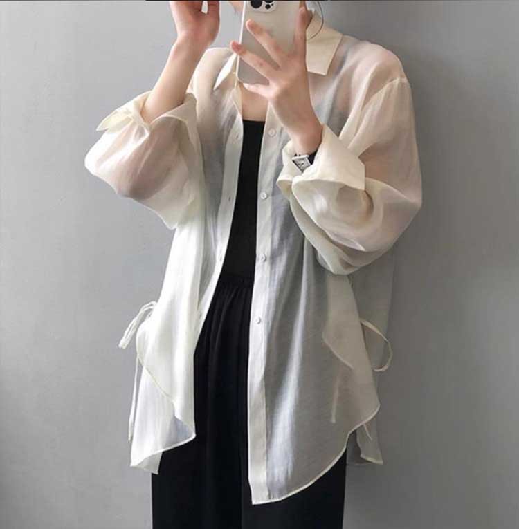 Màu trắng