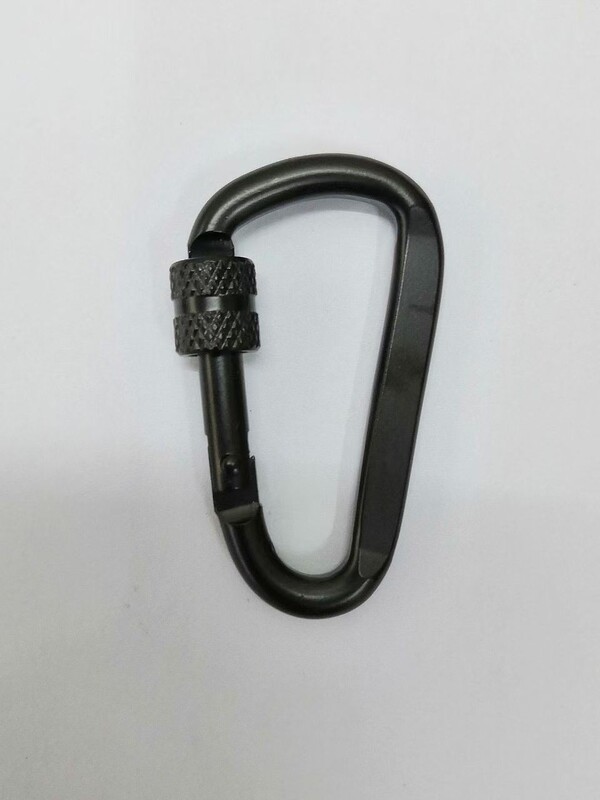 押しつぶすD型オールブラックナット付ロック付キー付ケトルアルミ合金ポータブル登山安全バックルスプリングフック|undefined