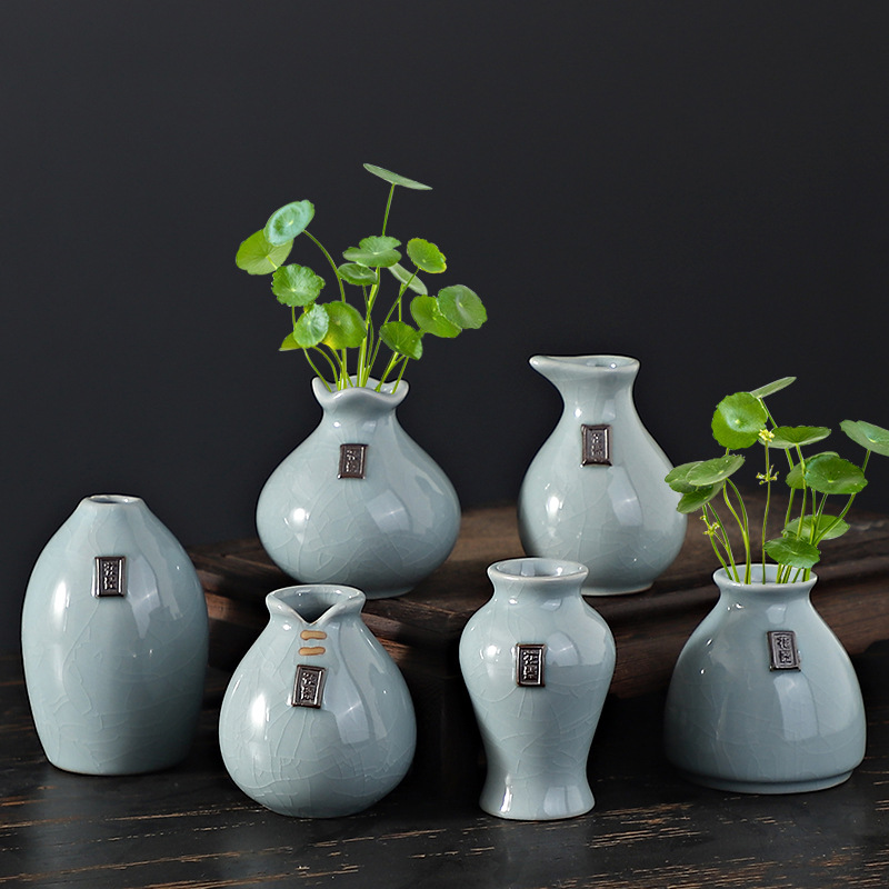 Ge kiln ceramic vase wholesale Chinese mini small vase flower ornaments copper money grass green rose hydroponic plant flower