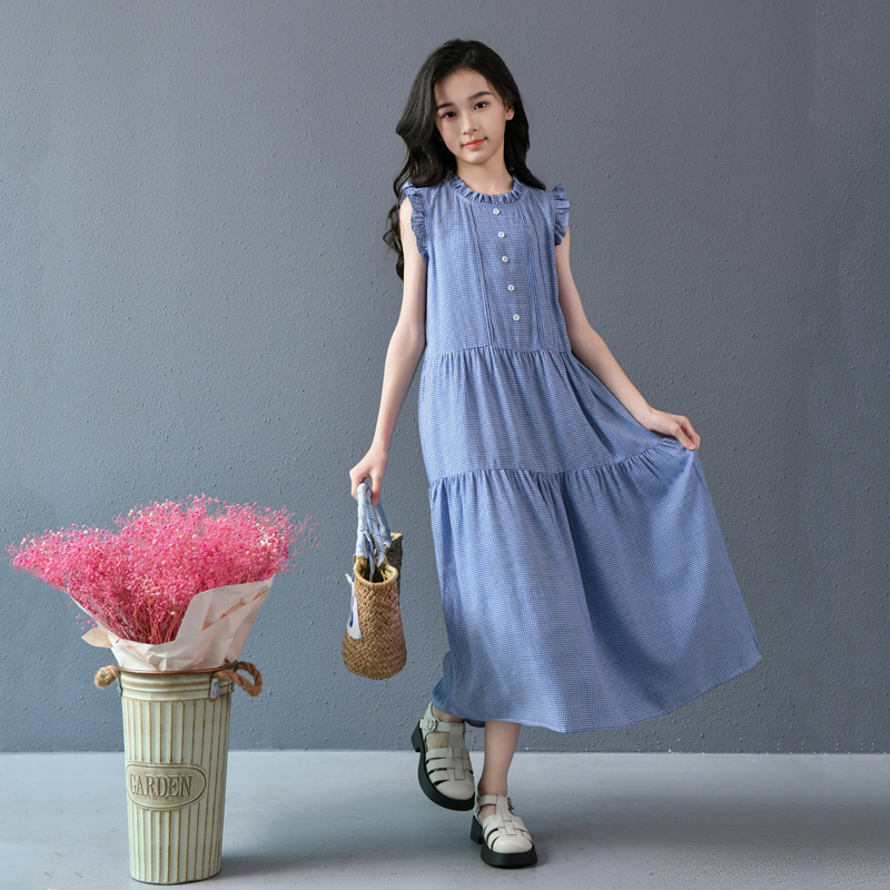 Vestido de manga voladora con cordones a cuadros de estilo de verano de niña nueva falda de línea media de temperamento de niña