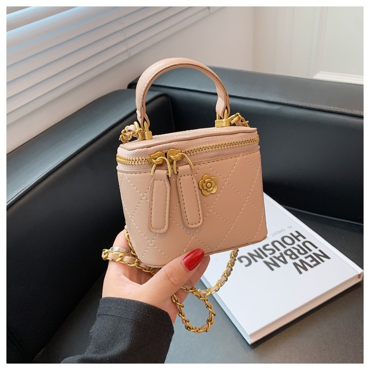 Bolso de bordado de diamante de sensación diaria para mujeres 2026 nueva moda versátil bolso de mochila exquisita bolso de mano super caliente image 9