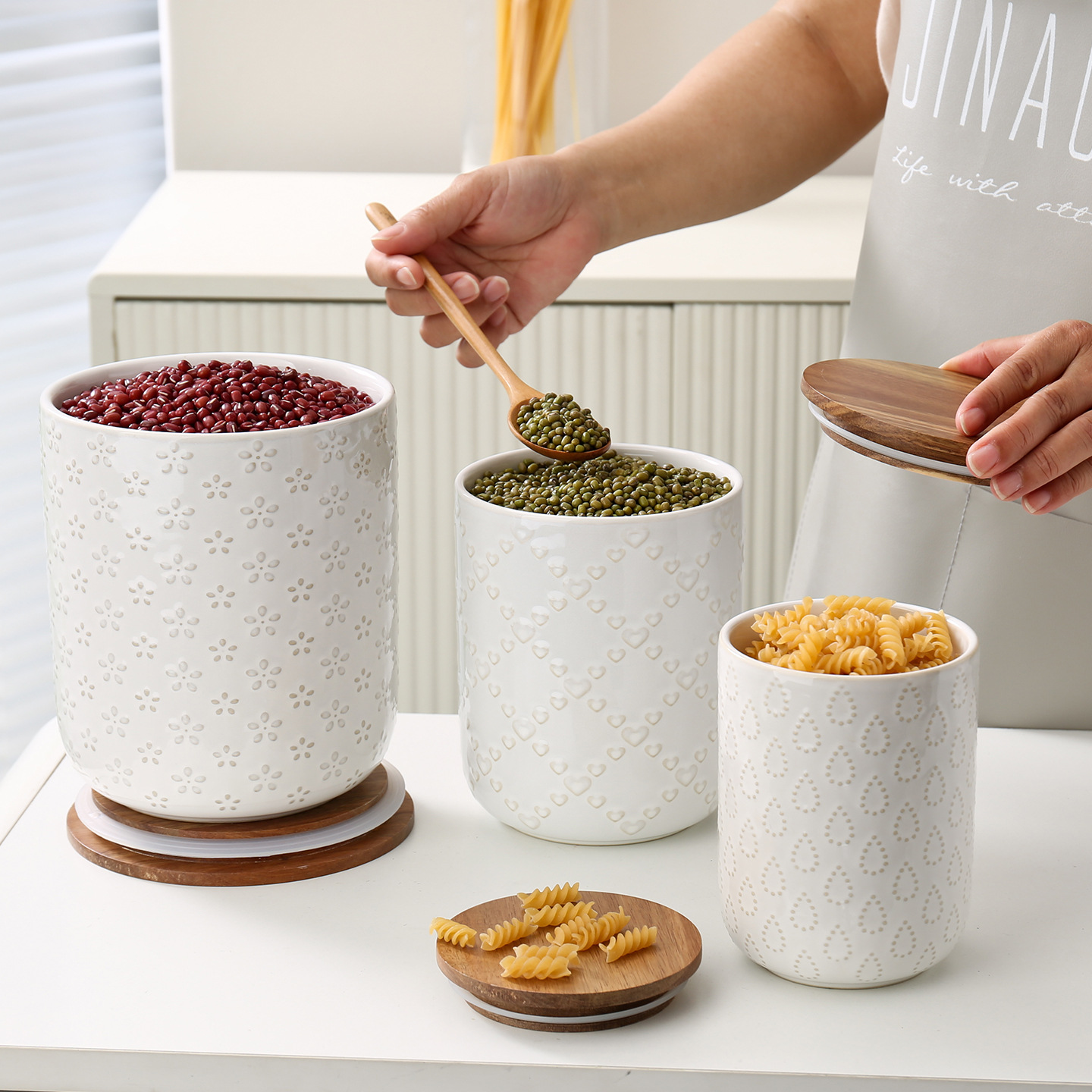 Cross-border Amazon Multifunctional Ceramic Embossed Household Kitchen Tools Tableware Storage Jar Coarse Grain Storage Jar
