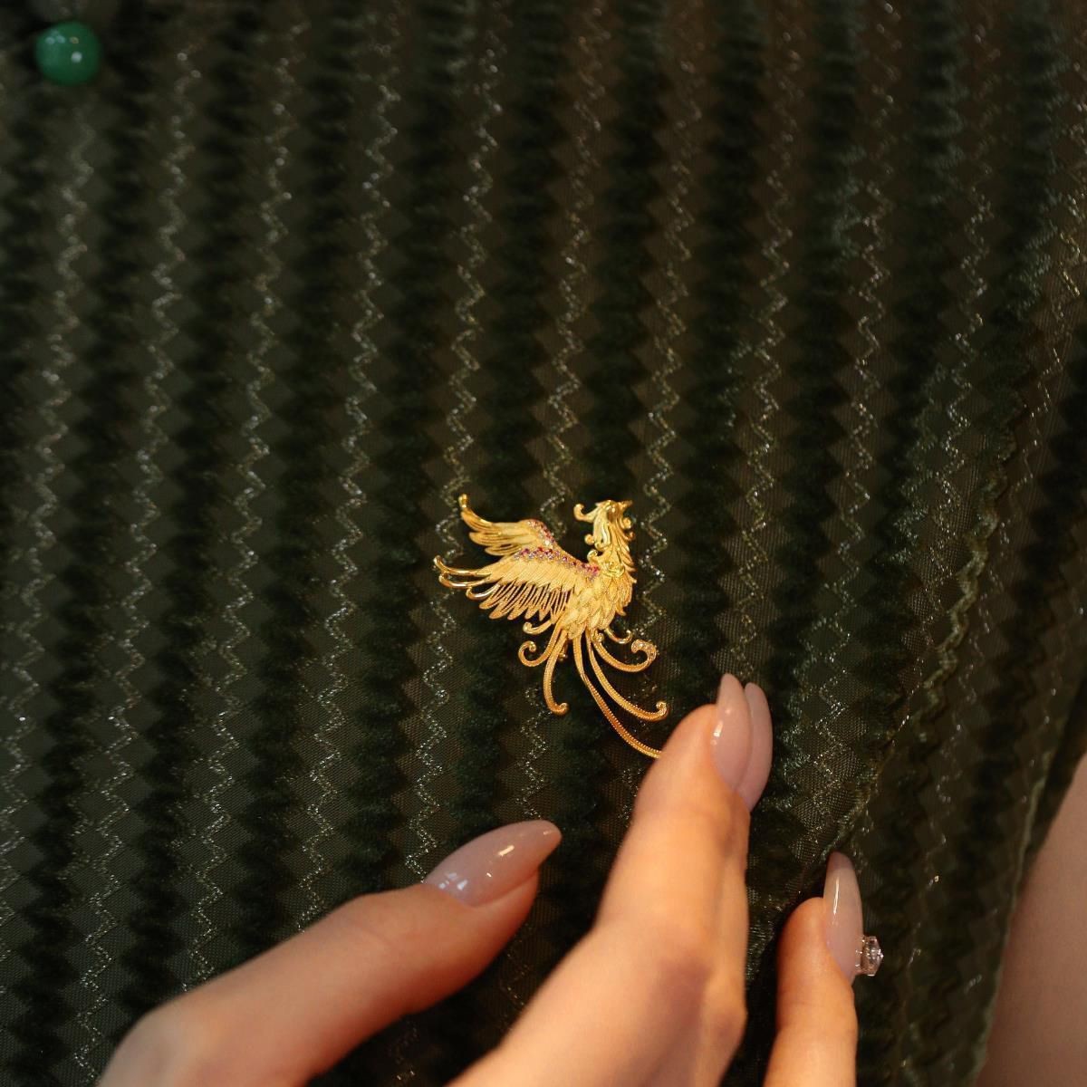 Vintage Phoenix Flying 18K Plated Phoenix Imitation Diamond Pendant Brooch Multi-Use New Chinese Style Light Luxury Accessory Brooch