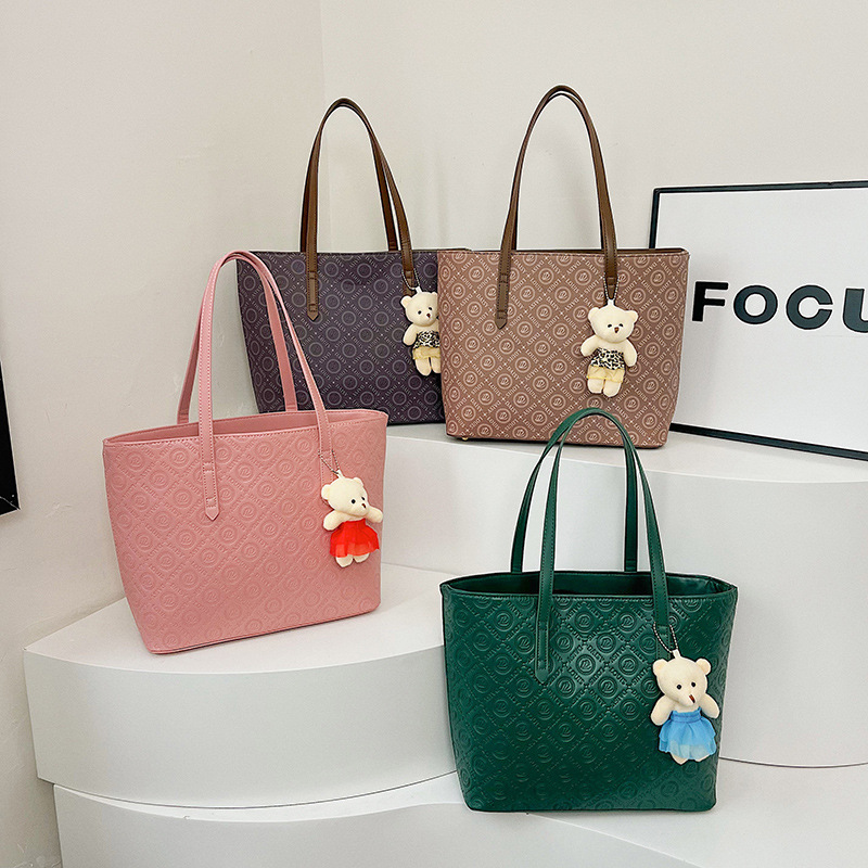 2025 New Cross-border Bag Women's Simple Fashion Retro Large Capacity Letter Printing Portable Shoulder Bag Tote Bag