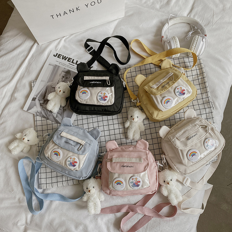 Foreign trade nylon cloth small square bag 2021 new women's bag Korean fashion cartoon trend messenger bag a generation of hair