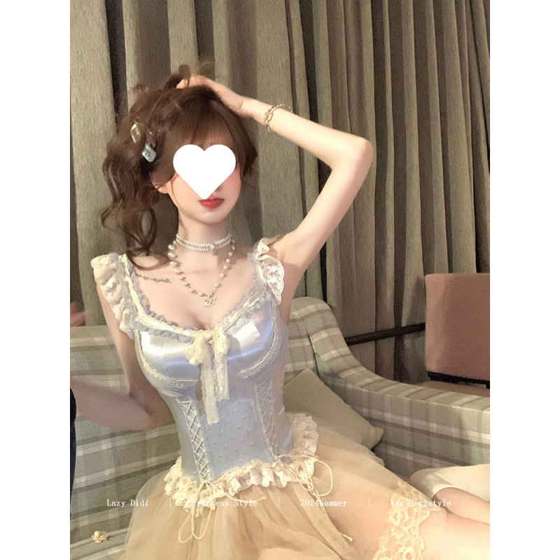 【香安娜苏】法式银蓝蕾丝拼接绑带吊带上衣杏色蓬蓬蛋糕裙套装女