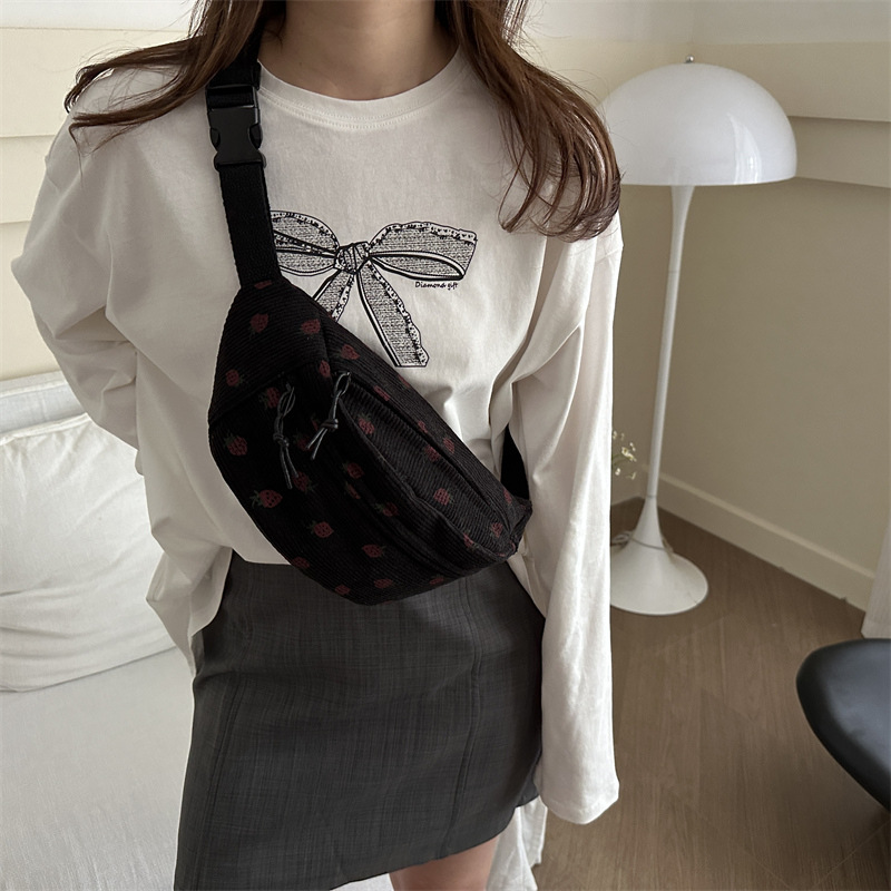 Bolso de mujer japonés bolso de pecho para mujeres 2024 nuevo nicho de cordillera fresas coreana bolso de mujer bolso de teléfono celular