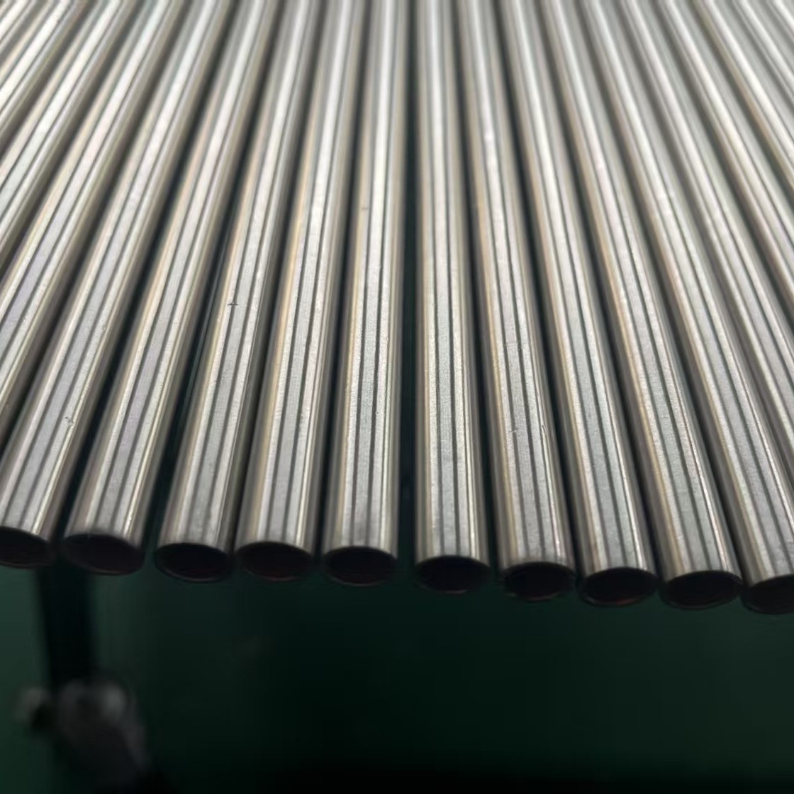 远东304/316汽车/家用电器/压力容器等用不锈钢无缝管