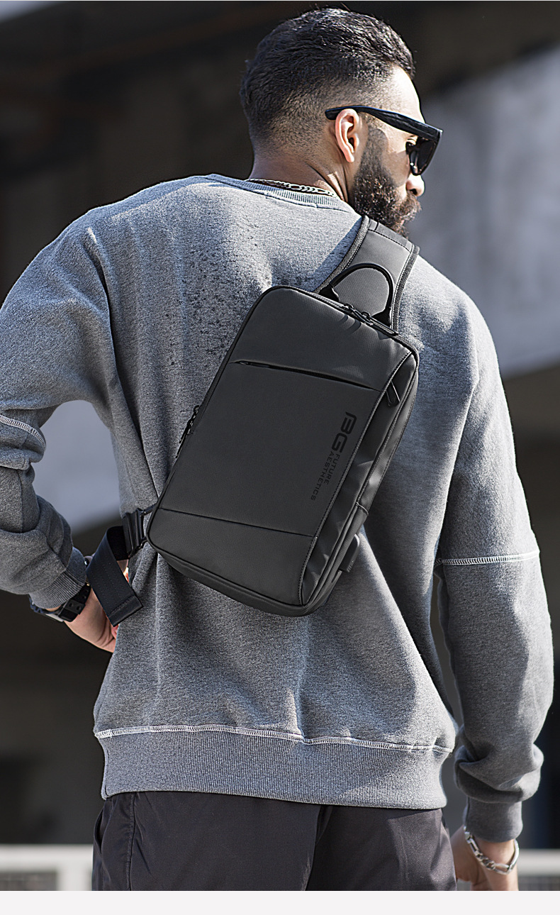 Multifunctional Shoulder Bag