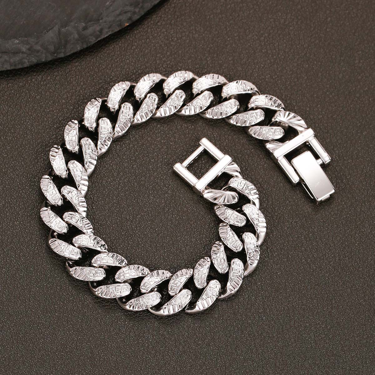 Moda europea y americana Cadena cubana Pulsera Moda Moda Hip Hop Collar de hombre Alta sensación Moda Accesorios transfronterizos Collar